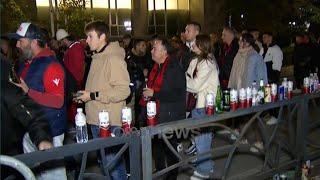 Policia u "sekuestron" tifozëve sendet e ndaluara në stadium