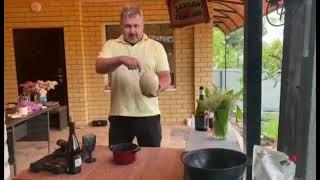 Скрэмбл (яичница) из страусиного яйца