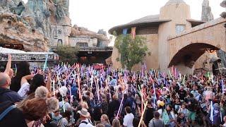 May The 4th Was OUT OF CONTROL At Disney World - Massive Crowds & Full Capacity In Galaxy’s Edge