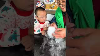 奶奶带娃科学小实验 奶奶带娃科学小实验，科普百变不如陪孩子亲自实验，让孩子放下手机，让更多科学小实验激发孩子的探索心#科学小实验#物理启蒙#奶奶带娃#育儿