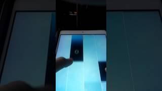 Carolina12301 zegeek plays: Piano tile 2 part 1