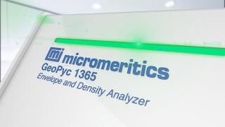 Micromeritics GeoPyc 1365 - Envelope Density Analyzer