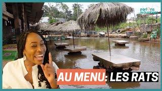 Un restaurant où on mange avec les PIEDS DANS L'EAU