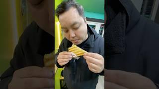 Проработка сэндвичей.  Сладкий с арахисовой и шоколадной пастой + банан. Жесть как  #бизнесидеи