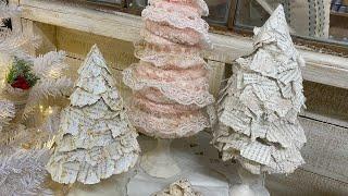 How to quickly and easily make Mantel Christmas trees with very little supplies