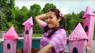 Ellie Sparkles Show - Castle Box Battle | WildBrain Enchanted | Fun Show for Kids