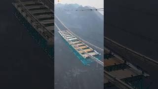 11TH STEEL BEAM HOISTED WORLD'S HIGHEST BRIDGE || HUAJIANG CANYON BRIDGE #bridge #engineering #short