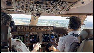 Cockpit View Landing- BOEING 747-400  Chicago O'Hare