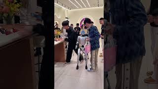 عالم الروبوت في الصين New Era of robots  #importexportchina #robot #dancingrobot #gthco #روبوت