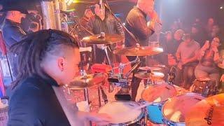 Cesar Sanchez “chato” palomazo con grupo duelo (bateria)