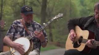 Geoff Stelling shows his custom banjo designs