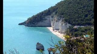 I Faraglioni di Mattinata (Gargano) - Uno dei posti più incantevoli della Puglia...