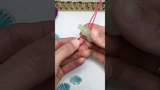 Instructions for tying a simple and luxurious gourd necklace #crafting #diy #crafts