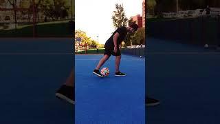 Easy Beginner Flick Up Tutorial - Football Freestyle