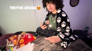 MY TIKTOK CRUSH SLEPT OVER MY HOUSE!!