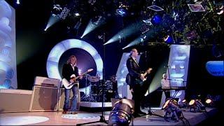 Status Quo - The Party Ain't Over Yet TOTP 18-9 2005