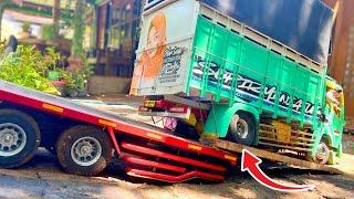 RC Truck ISUZU Sampai Harus Di Towing Karena Ban Serep Meletus  Sopir Miniatur truk