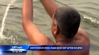 Devotees In India Take Holy Dip In Ganges