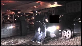 100 Hooligans in Scuffle - One Badly Injured