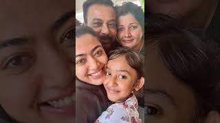 Rashmika Mandanna with father, mother and sister so happy family #rashmikamandanna#shorts #thedaily