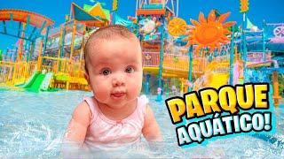 PRIMEIRA VEZ da BEBÊ HAILEY no PARQUE AQUÁTICO! *muito divertido Pai Também Joga