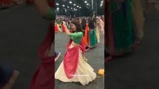 #Garba #Navratri #timli #couple#tiktok #instagram #garbaqueen#couplegarba #titodo #ras#gujarati(1)