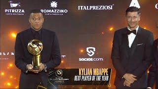 Kylian Mbappé awarded with Best Men's Player Award