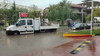 Vlora dhe Lushnja nen uje, rruge dhe lagje te permbytura