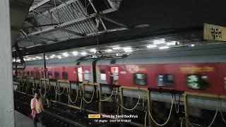 Valsad WAP7 with Banaras - Udhna SF Express Skipping Surat.