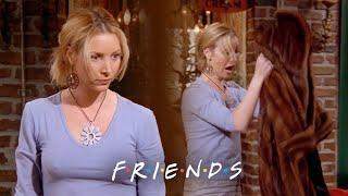 Phoebe Gets a Fur Coat | Friends