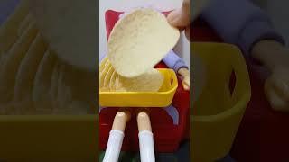 Granny sleeping dont get her sour cream pringles