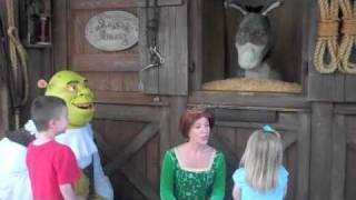 The kids meeting Shrek, Donkey, & Fiona