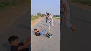 Youngest jaw dropping the Skating stunts!#inlineskating​#rollerskating​#skaters​#ytshorts​#shorts​