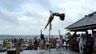 Marion Crampe La playa de Palm. Pole Dance Show