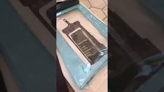 newppon Floatable Large Waterproof Phone Pouch Review, Works great!