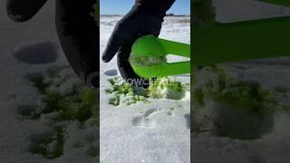 Now THIS is how you make a PERFECT GREEN SNOWBALL!! #shorts