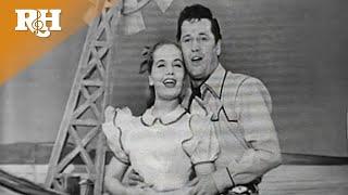 Gordon MacRae & Florence Henderson Perform "People Will Say We're In Love" | General Foods Special