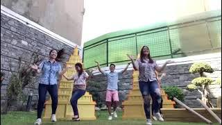 Dancing Time Banana Chacha
