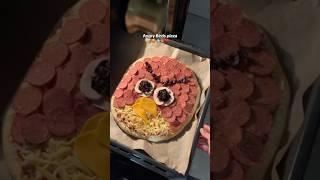 Angry bird PIZZA?