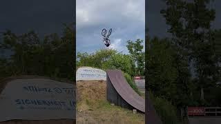 Trickjump sends #mtb #slopestyle #Mimo-Trails