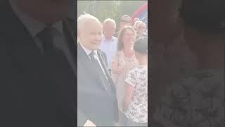 Wybory parlamentarne 2023. Kaczyński sam całuje się w rękę 