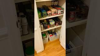 Small Pantry Organization Ideas #pantry #pantryorganization #kitchenstorage