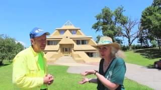 Pyramid House, Clear Lake, Iowa. Travel USA, Mr. Peacock & Friends, Hidden Treasures