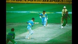 Gavaskar and Azharuddin Classic Match Winning Partnership of 132 Runs against Pakistan | MCG 1985