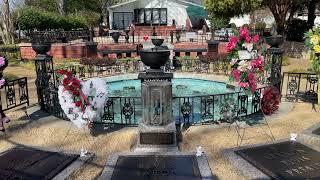 Grave of Elvis Presley at Graceland