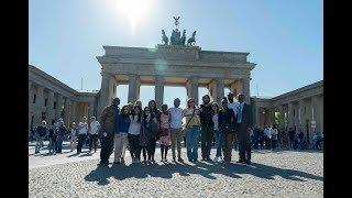 Flashmob in Berlin - Brandenburg Gate - Adventist Choir