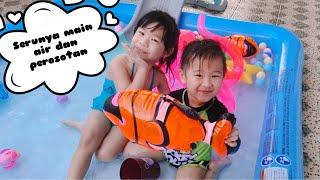 Quinzy Bermain Air dan Perosotan Bersama Gerald [Seru dan Menyenangkan]