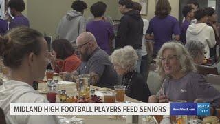 Midland High Bulldogs help feed seniors