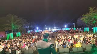 Anchor Chetan Agarwal Creating a Grand Mexican Wave at Javed Ali Live In Concert Pune.