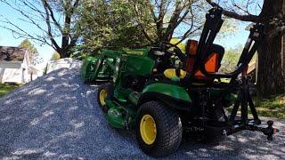 Spreading Gravel And Adding A Parking Spot With A John Deere 1025r